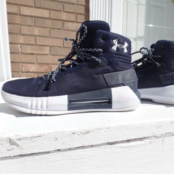 navy blue under armour basketball shoes